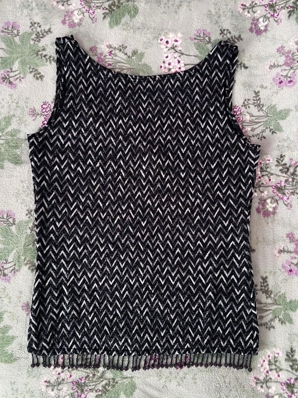 Vintage In Charge Metallic Chevron Beaded Elegant Blouse 🖤🤍